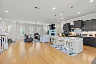 4004 Centre Meadow Way, Houston, TX 77043 - Photo 10
