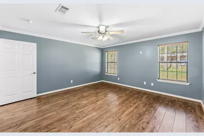 147 E Mosley Lane, Huntsville, TX 77340 - Photo 12