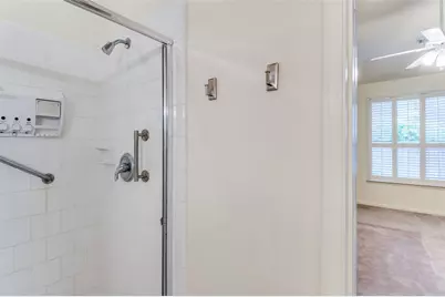 127 S Winterport Circle, The Woodlands, TX 77382 - Photo 18