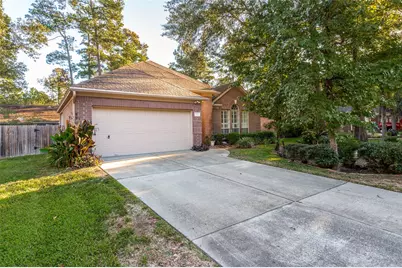 127 S Winterport Circle, The Woodlands, TX 77382 - Photo 2