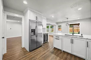 747 Oak W, Houston, TX 77073 - Photo 10