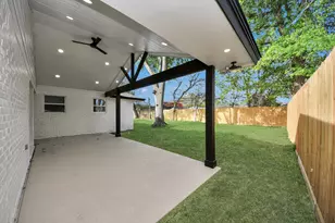 2130 Lamina Ln, Houston, TX 77017 - Photo 32