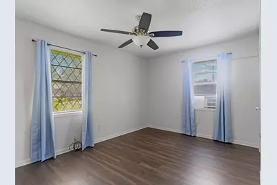 147 9th Street W, Bay City, TX 77456 - Photo 16