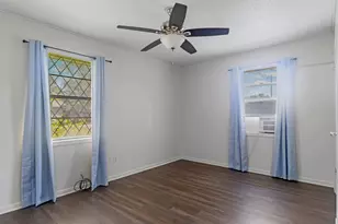 147 9th Street W, Bay City, TX 77456 - Photo 16