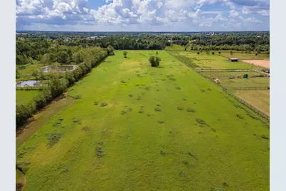 2126 County Road 367, Alvin, TX 77511 - Photo 6