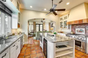 16 Lana Ln, Houston, TX 77027 - Photo 10