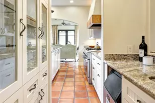 16 Lana Ln, Houston, TX 77027 - Photo 12