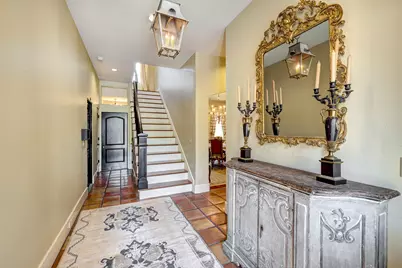 16 Lana Lane #B, Houston, TX 77027 - Photo 2