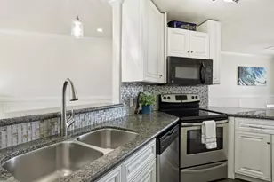 9520 Seawall Blvd, Galveston, TX 77554 - Photo 4