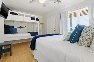 9520 Seawall Blvd, Galveston, TX 77554 - Photo 16