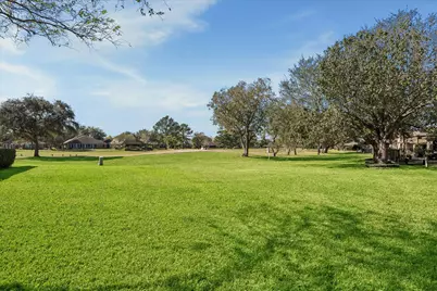 3438 N Peach Hollow Circle, Pearland, TX 77584 - Photo 24