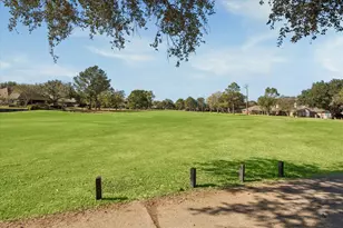 3438 N Peach Hollow Cir, Pearland, TX 77584 - Photo 26