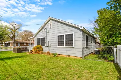 1107 Washington Street, Brenham, TX 77833 - Photo 18