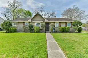 10902 Braewick Dr, Houston, TX 77096 - Photo 1