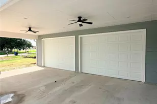 301 E San Bernard St, Brazoria, TX 77422 - Photo 4