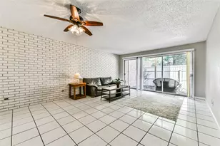 68 Chervil Common, Lake Jackson, TX 77566 - Photo 6