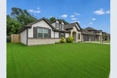 8510 Amber Bend Drive, Baytown, TX 77521 - Photo 4