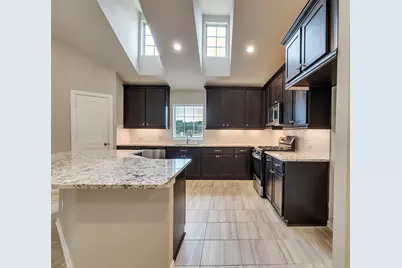 8510 Amber Bend Drive, Baytown, TX 77521 - Photo 16