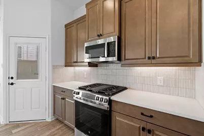 110 West Coralburst Loop, Montgomery, TX 77316 - Photo 6