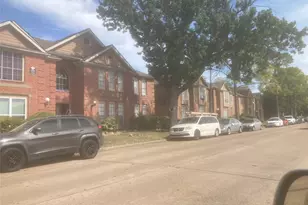 12100 Overbrook Ln, Houston, TX 77077 - Photo 2