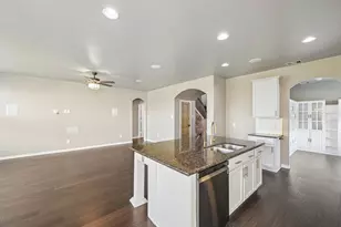 5172 Arbor Cove Ct, Alvin, TX 77511 - Photo 18
