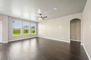 5172 Arbor Cove Ct, Alvin, TX 77511 - Photo 8