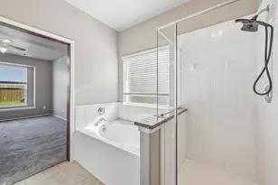5172 Arbor Cove Ct, Alvin, TX 77511 - Photo 26