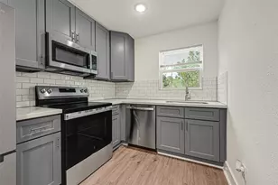 5729 Newport St, Houston, TX 77023 - Photo 1