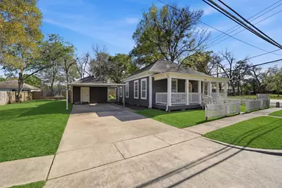 1215 Main Street, Richmond, TX 77469 - Photo 2