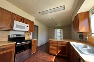 5614 Country Green St, League City, TX 77573 - Photo 14
