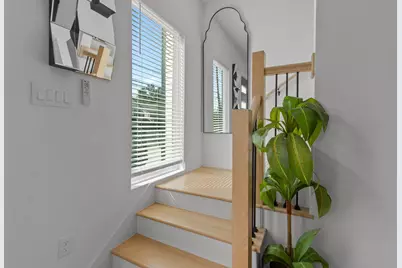 4657 Phlox Street #B, Houston, TX 77051 - Photo 8