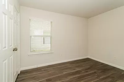 5530 Plantation Forest Drive, Katy, TX 77449 - Photo 14