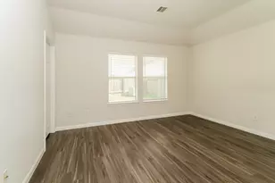 5530 Plantation Forest Dr, Katy, TX 77449 - Photo 12