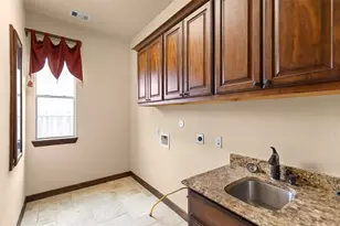 7414 Newbury Trail, Sugar Land, TX 77479 - Photo 10