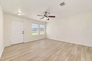 16755 N Thrasher Dr, Conroe, TX 77385 - Photo 6