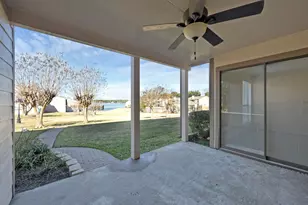 104 Lakeview Terrace, Conroe, TX 77356 - Photo 2