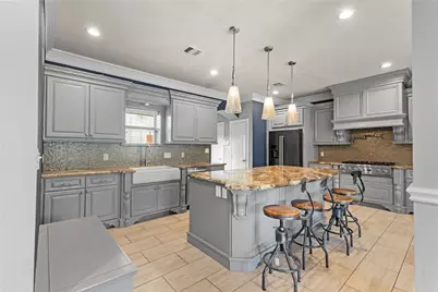 4708 McKinney Street, Houston, TX 77023 - Photo 6