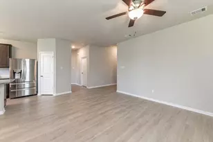 104 Laurel Oak Dr, Huntsville, TX 77320 - Photo 4