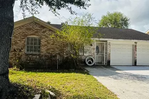 11407 Hazen St, Houston, TX 77072 - Photo 2