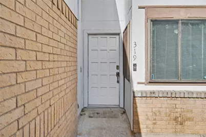 319 Richvale Lane, Houston, TX 77598 - Photo 4