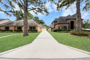 5126 Manorhaven Ln, Houston, TX 77084 - Photo 2