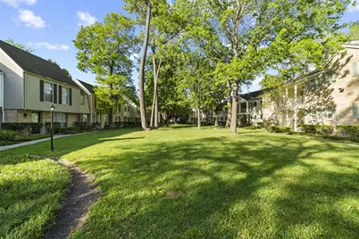 13010 Trail Hollow Drive #3010, Houston, TX 77079 - Photo 36