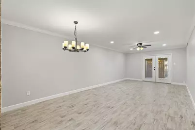 13010 Trail Hollow Drive #3010, Houston, TX 77079 - Photo 6