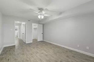 13010 Trail Hollow Dr, Houston, TX 77079 - Photo 30