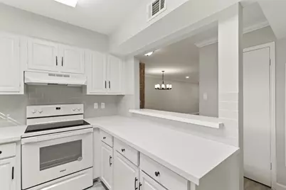 13010 Trail Hollow Drive #3010, Houston, TX 77079 - Photo 24
