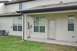 9711 Floria Ct, Houston, TX 77044 - Photo 2