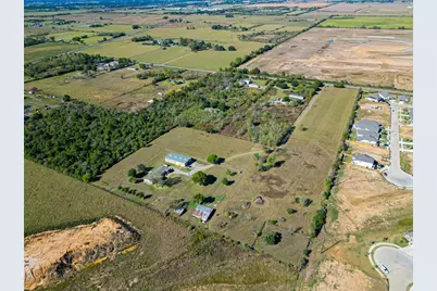 32445 Knebel Road, Waller, TX 77484 - Photo 10