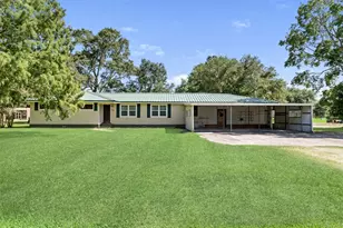 621 Henry Ln, Winnie, TX 77665 - Photo 1