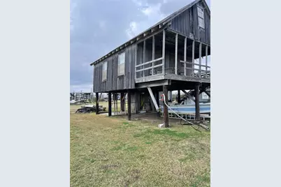 302 Flamingo Street, Sargent, TX 77414 - Photo 2