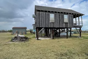 302 Flamingo St, Bay City, TX 77414 - Photo 4